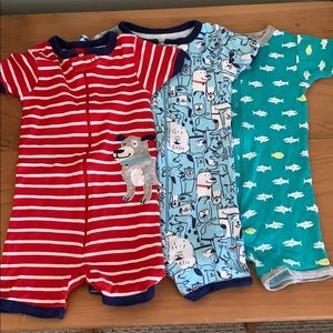 Carter’s 2T Body Suits